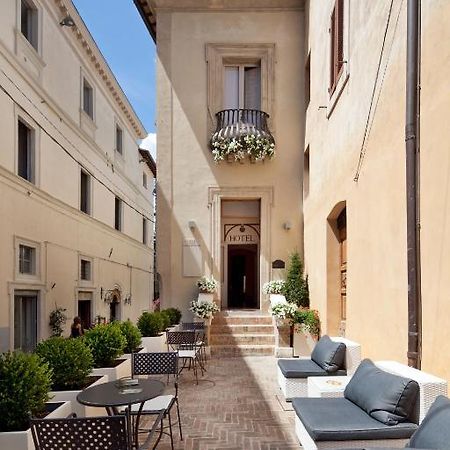 Hotel Degli Affreschi Montefalco Luaran gambar