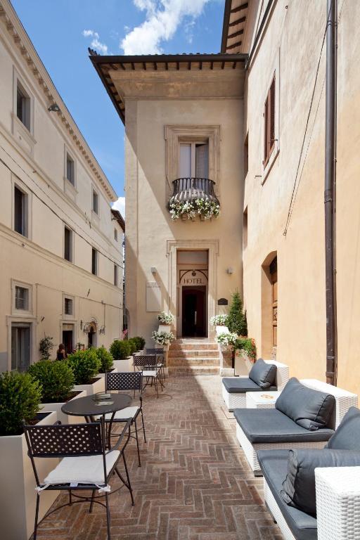 Hotel Degli Affreschi Montefalco Luaran gambar
